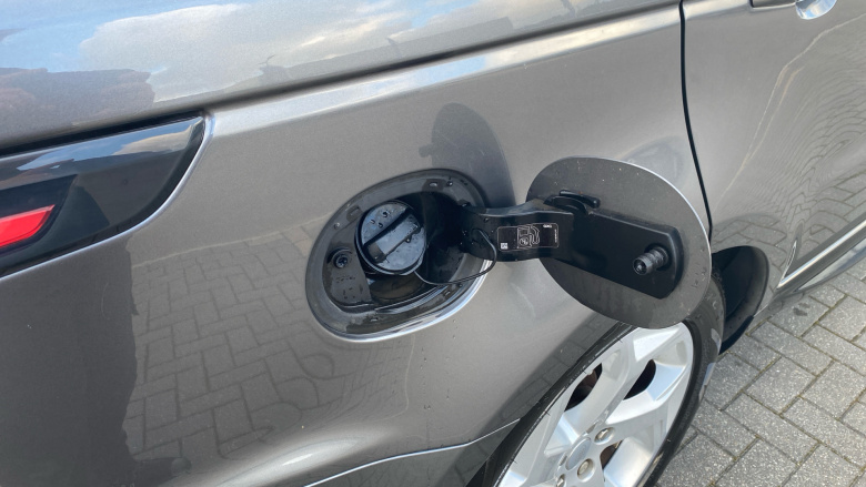 Land Rover Range Rover Sport 2.0 P400e HSE 5dr Auto Estate